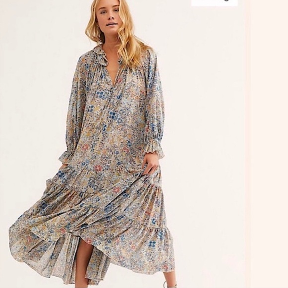 Free People Dresses & Skirts - Free People Feeling Groovy Maxi Dress
